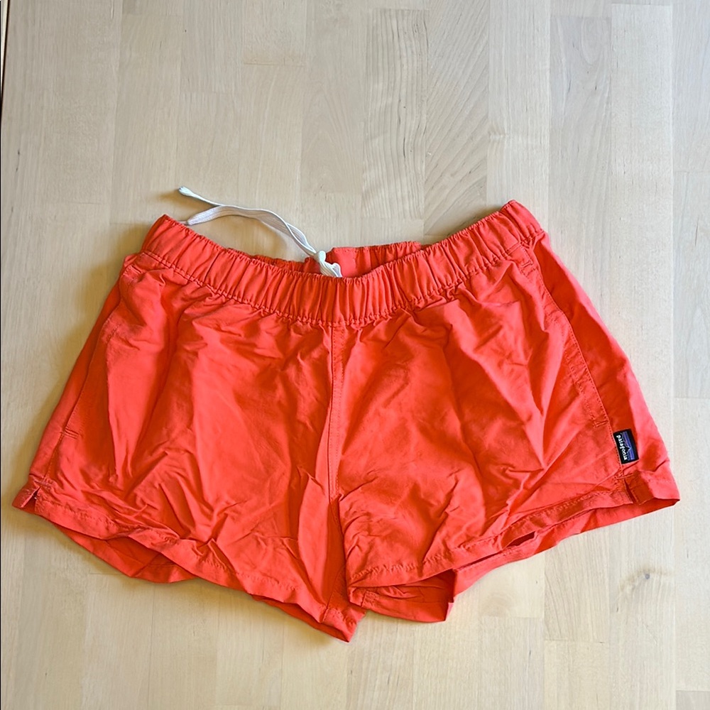 VTG Women's Orange Patagonia Baggies